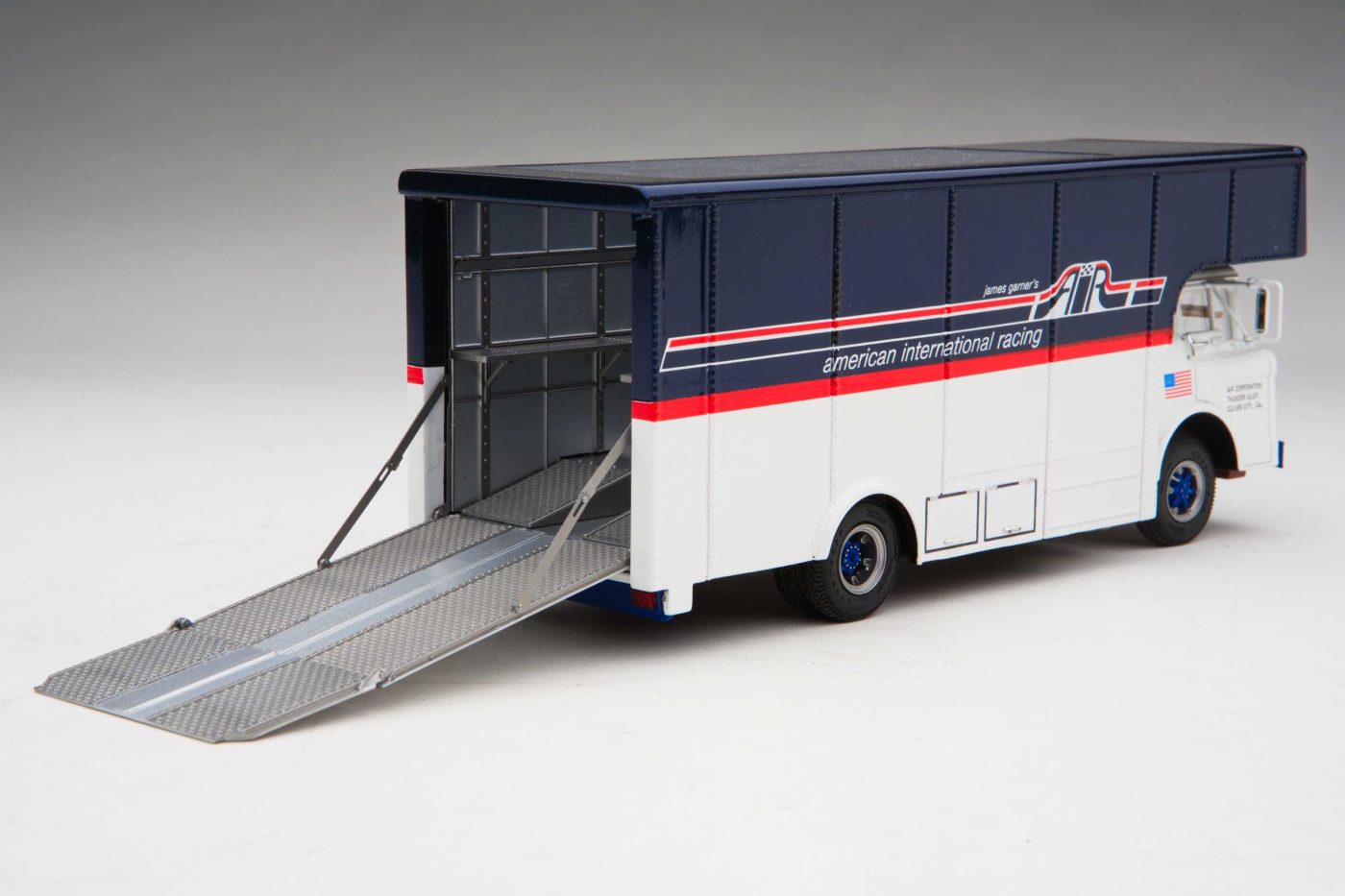 AIR Racing Team Transporter - Image 3