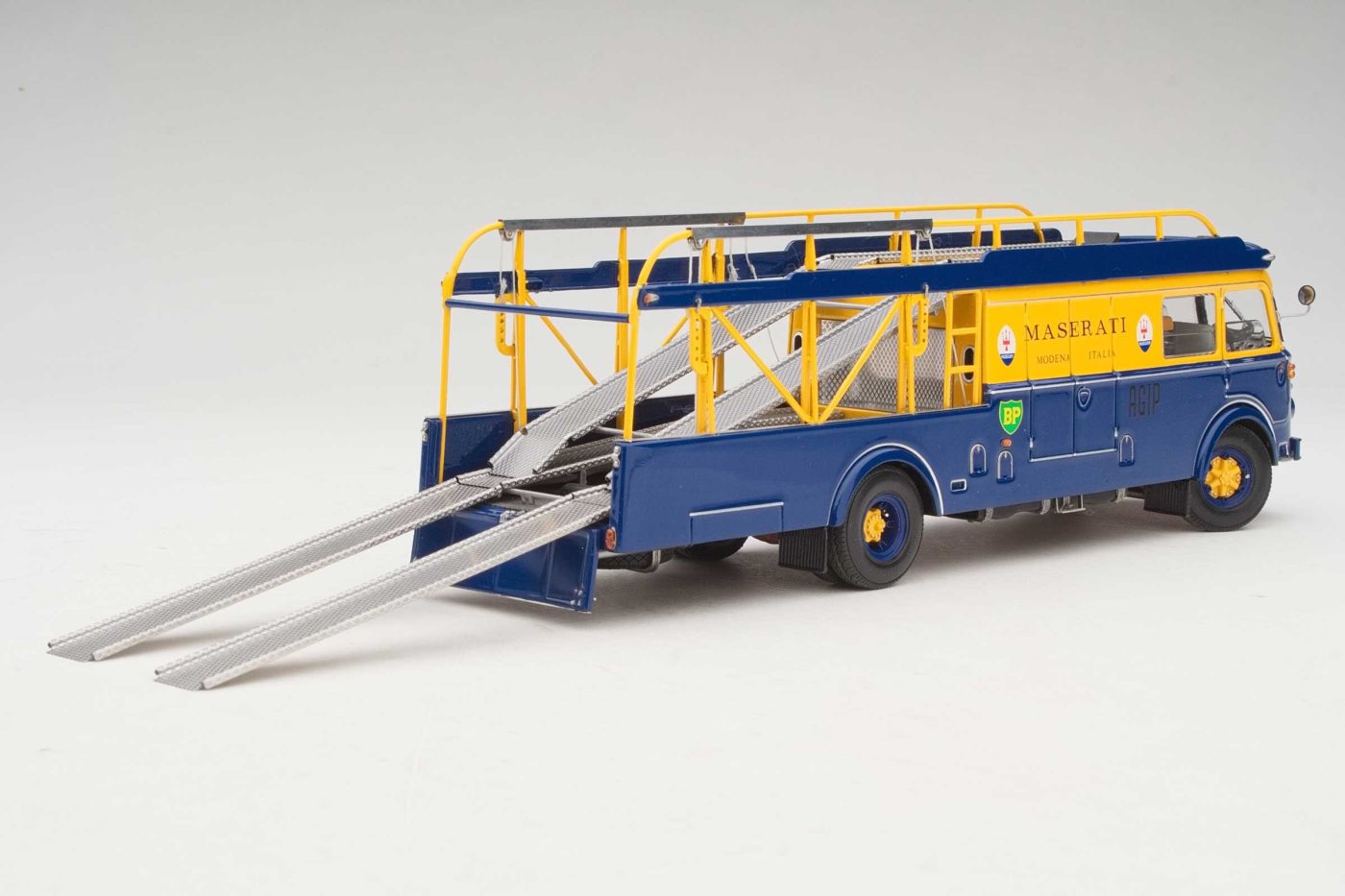 1957 Scuderia Maserati Transporter - Image 2