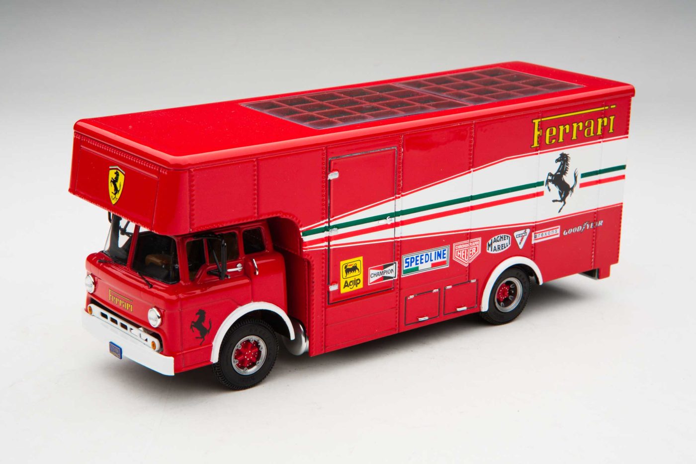 Scuderia Ferrari F1 Transporter
