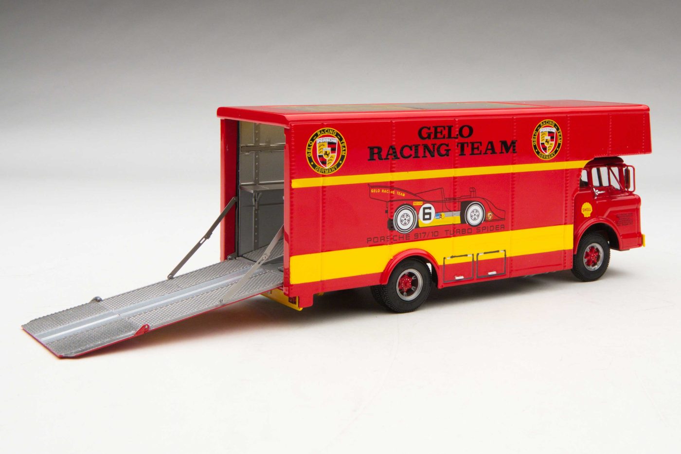 1974 Can-Am | Gelo Racing Team Transporter - Image 2