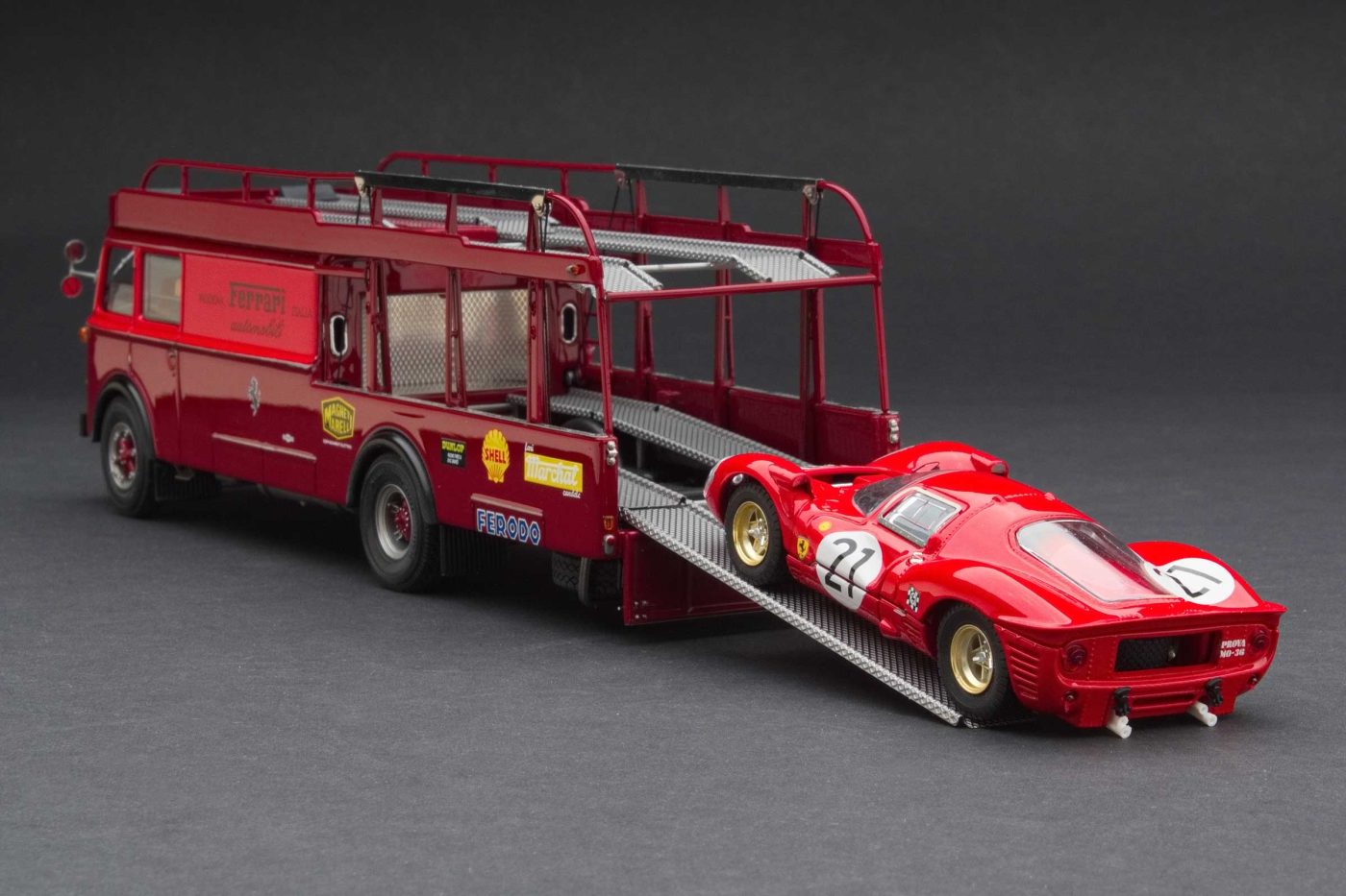 1967 Le Mans | Scuderia Ferrari Transporter with Ferrari 330 P4 - Image 4