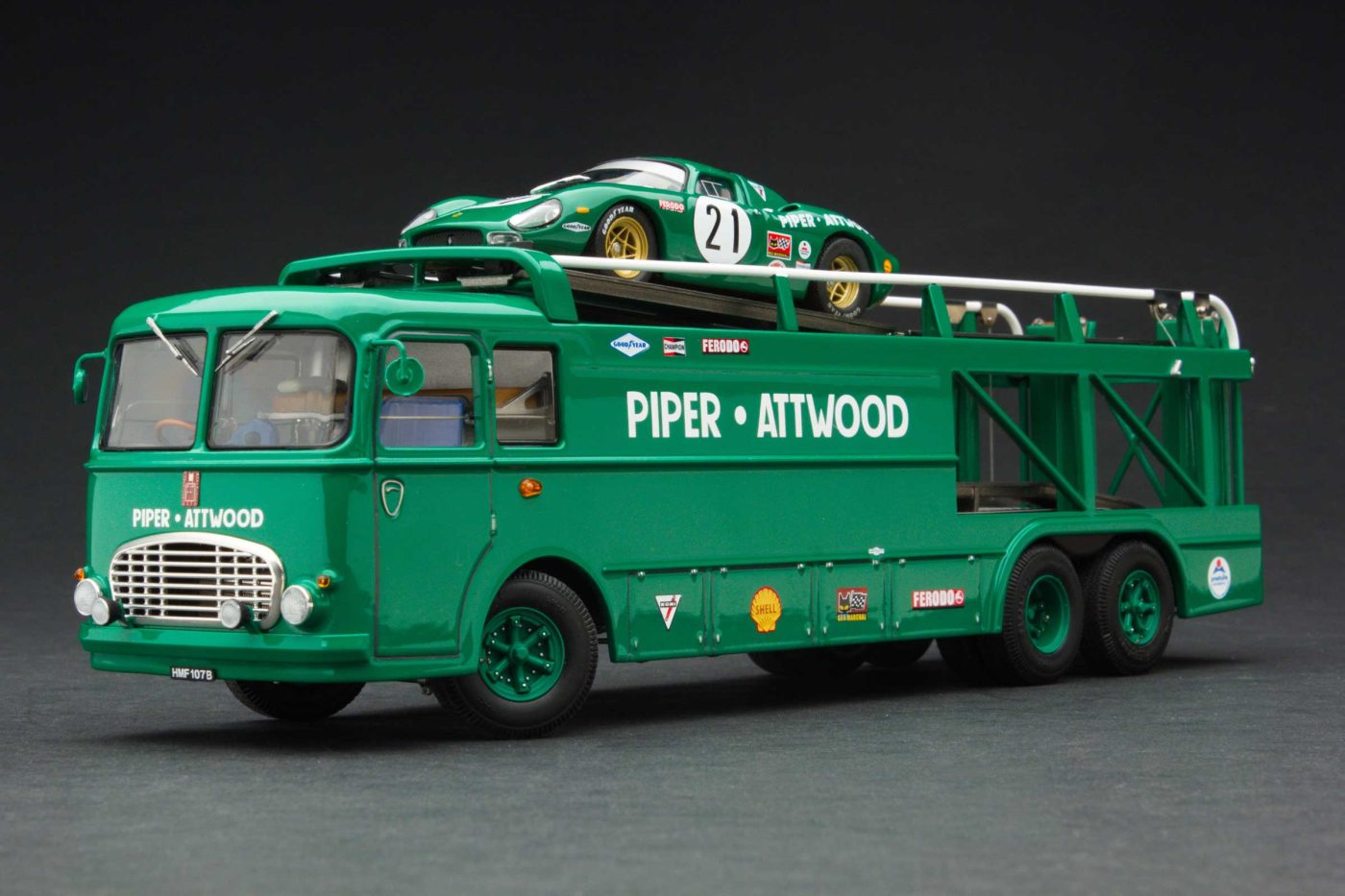 Piper-Attwood Transporter with Ferrari 250 LM - Image 2