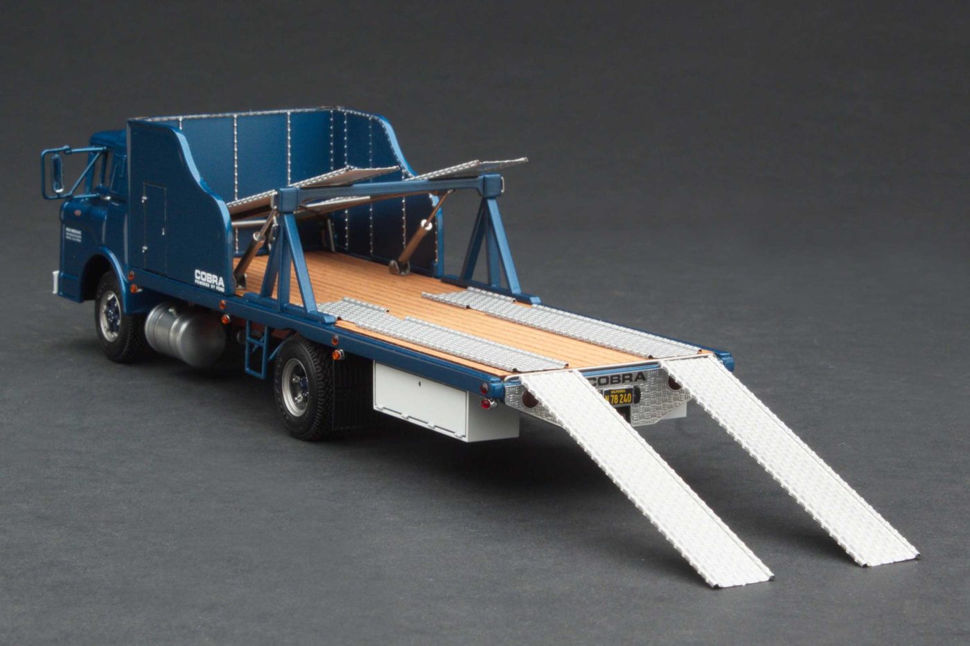 Shelby Transporter | Guardsman Blue - Image 5