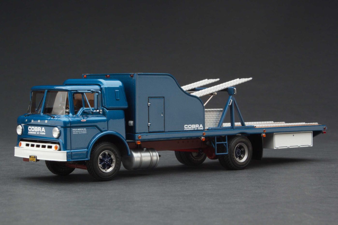 Shelby Transporter | Guardsman Blue - Image 3
