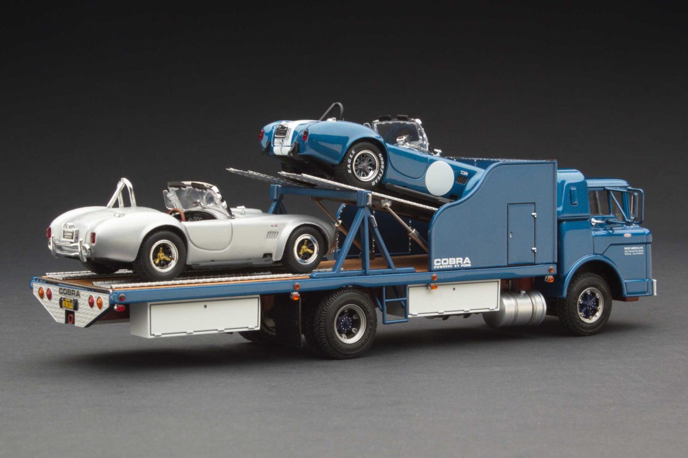 Shelby Transporter with Shelby Cobra 427 | Guardsman Blue - Image 3